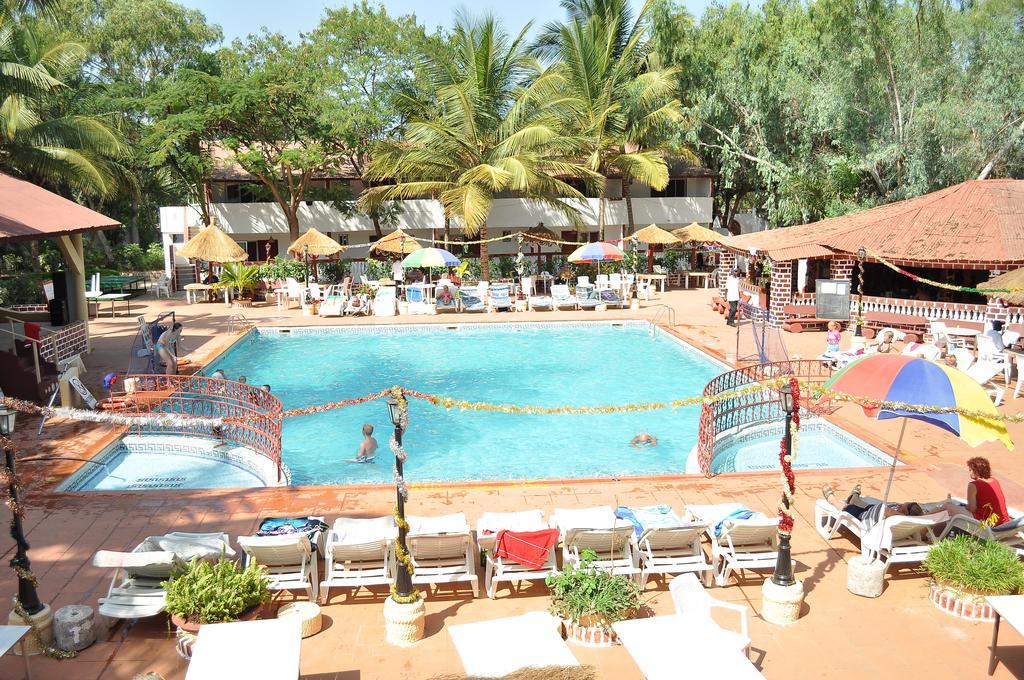 Badala Park Hotel Kotu Ngoại thất bức ảnh