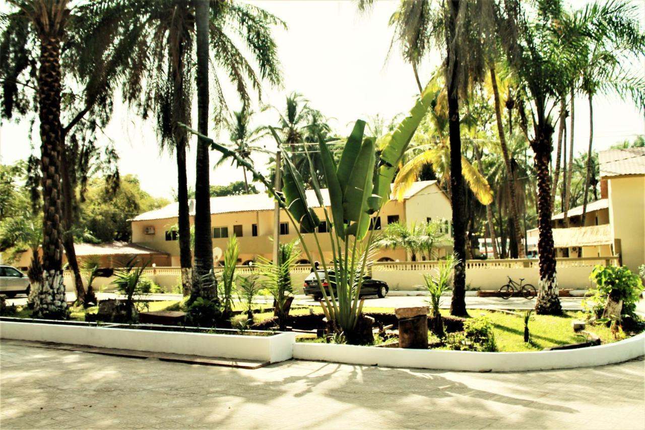 Badala Park Hotel Kotu Ngoại thất bức ảnh
