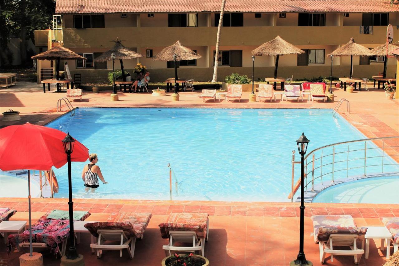 Badala Park Hotel Kotu Ngoại thất bức ảnh