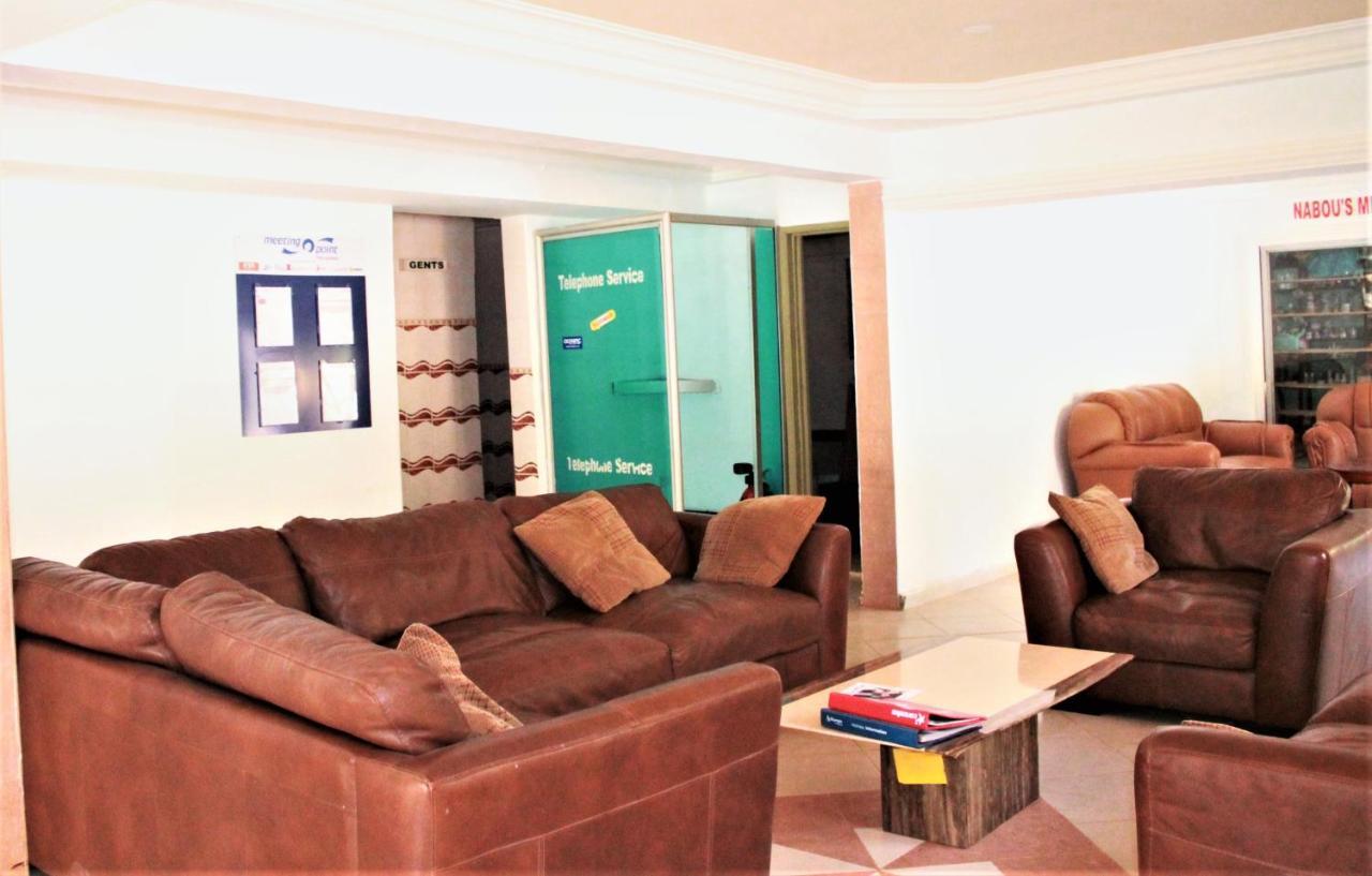 Badala Park Hotel Kotu Ngoại thất bức ảnh
